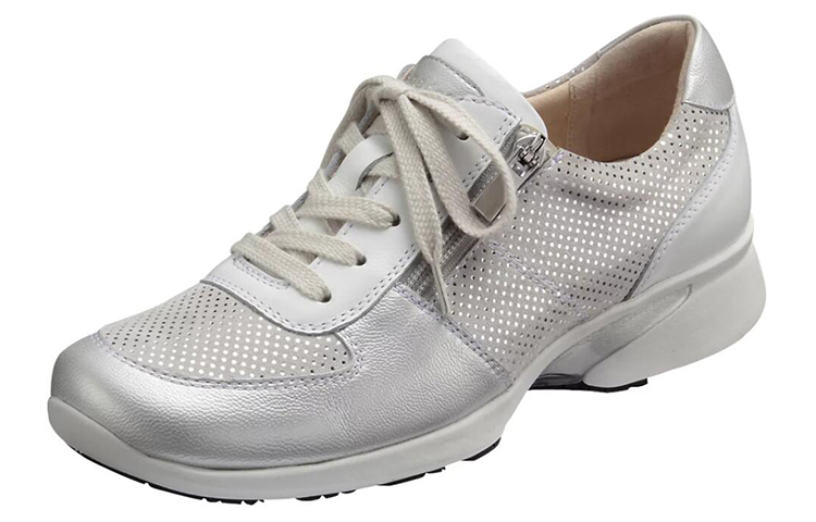 Lookbook (W) ASICS Pedala (2E Lebar) Putih/Perak WP255S-0193