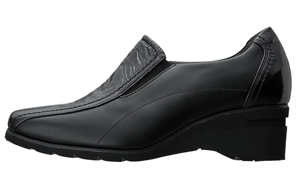 Buy (W) 亚瑟士Pedala黑色低帮休闲鞋 1212A078-002