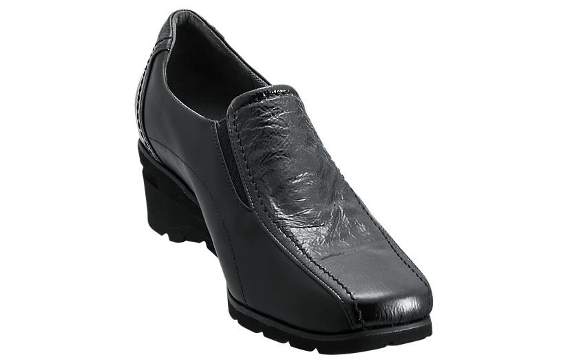 Lookbook (W) 亚瑟士Pedala黑色低帮休闲鞋 1212A078-002