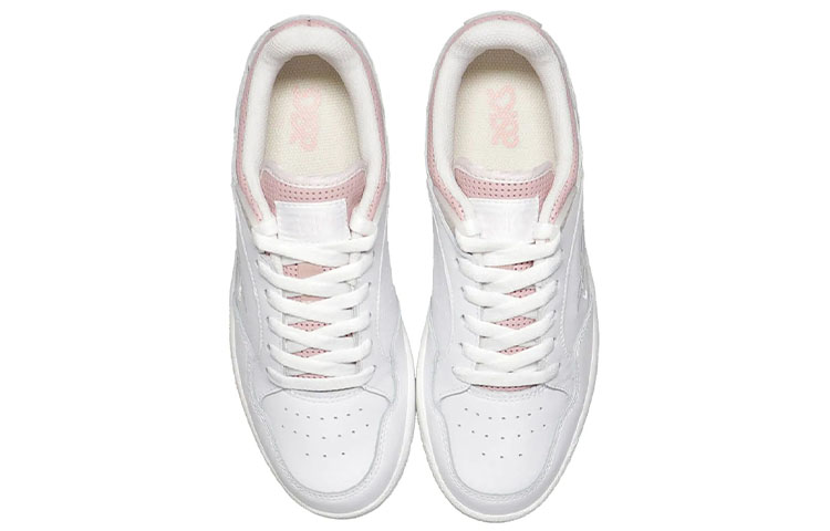 Shop (W) アシックス スカイコート「白桃ジンジャー」 1202A245-102