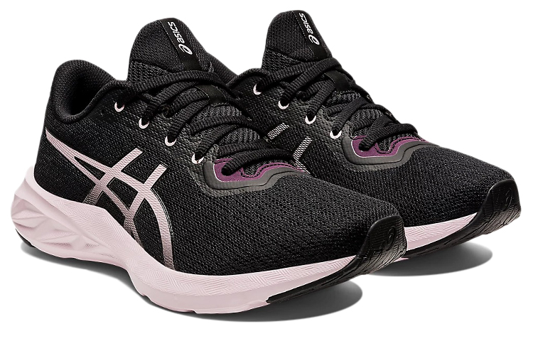 Lookbook （女性）ASICS Versablast 2 '黑色 Barely Rose' 1012B179-003