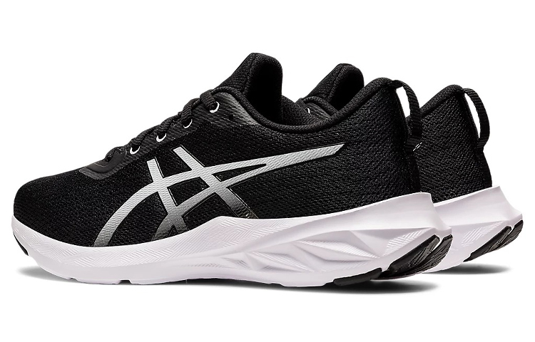 Lookbook （女款）ASICS Versablast 2 '黑白色' 1012B179-001