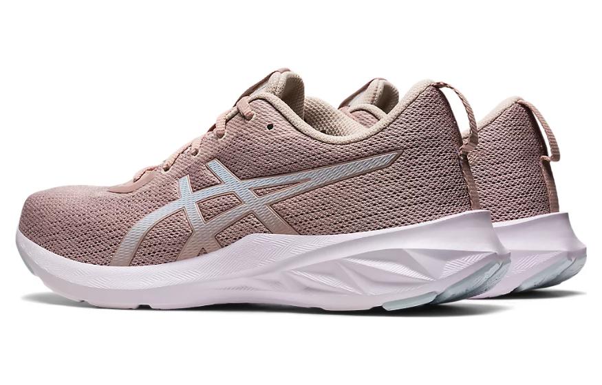 Shop (女性) ASICS Versablast 2 'Fawn Sky'  1012B179-707