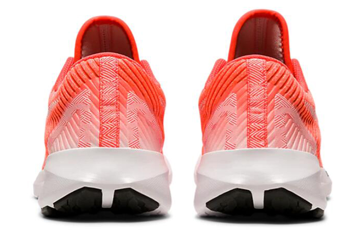 Purchase (W) ASICS Versablast ''Sun Coral'' Damen Sneaker 1012A835-700