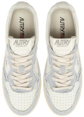 (W) AUTRY 低帮 '白浅蓝' 运动鞋 AULW-CB10 Lookbook (W) AUTRY 低帮 '白浅蓝' 运动鞋 AULW-CB10