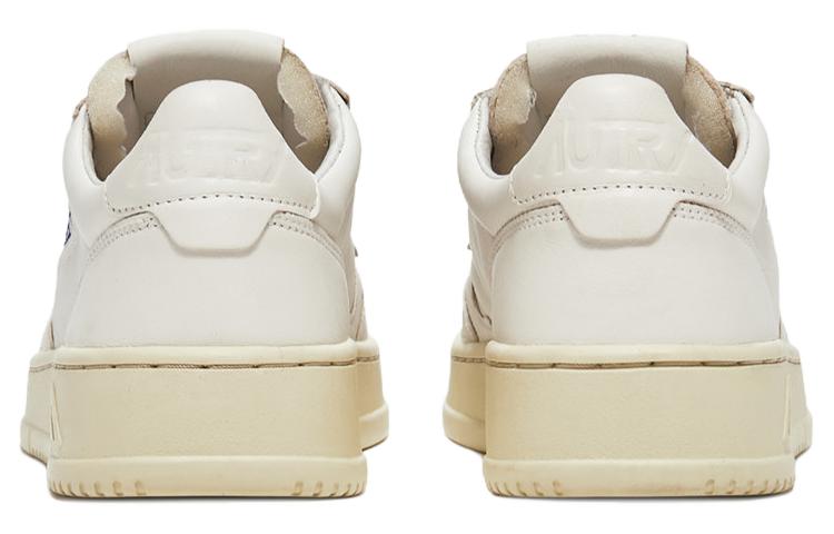 Shop (W) AUTRY 低帮 '白色时尚' AULW-GL01