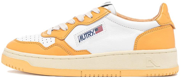 women-autry-low-top-orange-aulw-wb-32