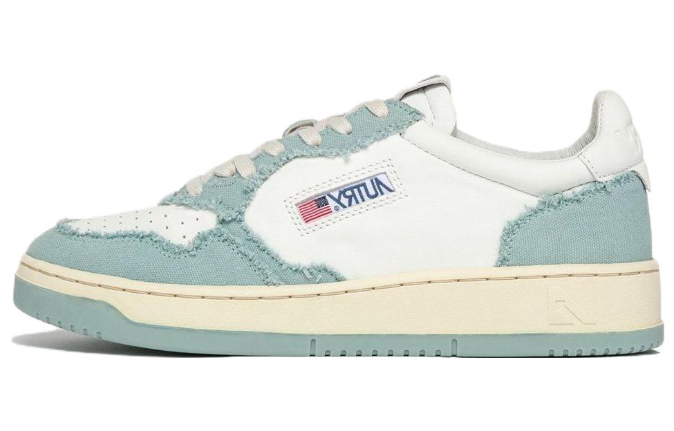 (W) AUTRY Low Top 'White Green'
