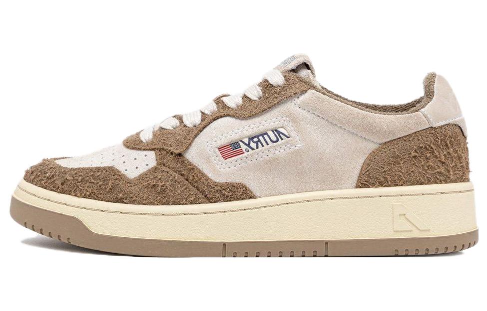 (W) AUTRY Medalist 'Mud Brown Suede Perforated Toe Low-Top'
