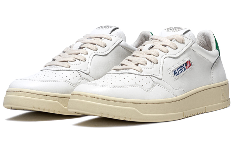 Order (W) AUTRY Medalist Leather Low 'Putih Hijau' AULW-LL20