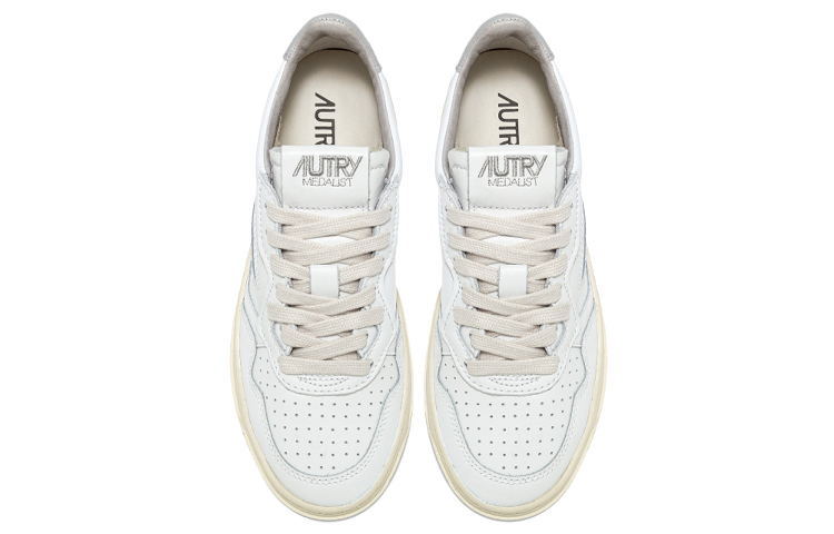 Lookbook (Women) AUTRY Medalist Leather Low 'White Grey' AULW-BB50