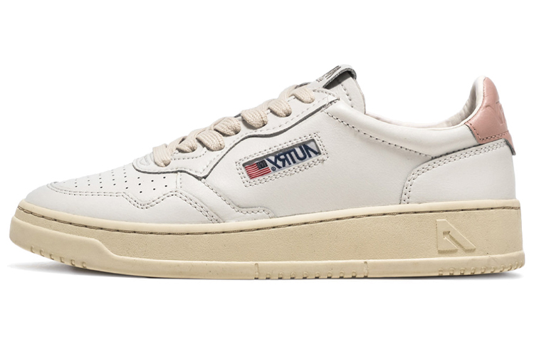 (Women) AUTRY Medalist Leather Low 'White Pink' AULM-LL16