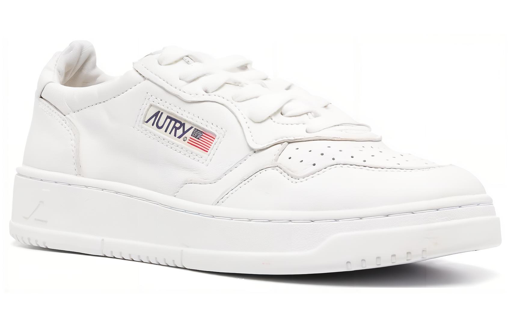 Lookbook (Women) AUTRY Medalist Low 'White' AULW-SG10