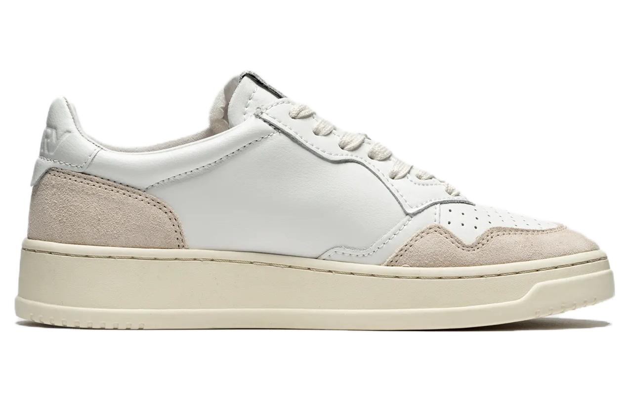 Order (W) AUTRY Medalist Low 'Suede Putih' AULW-LS33