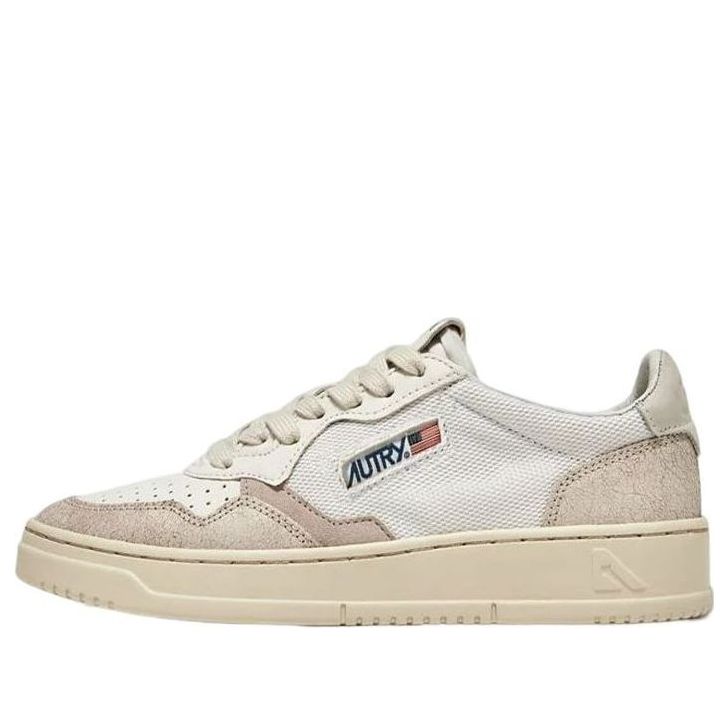 Buy (W) AUTRY Medalist Rendah AULW-CN01 'Nabuk Putih' AULWCN01