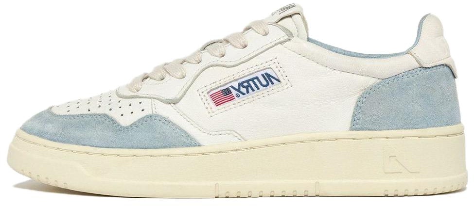 women-autry-medalist-low-goatskin-and-suede-light-blue-aulw-gs-26