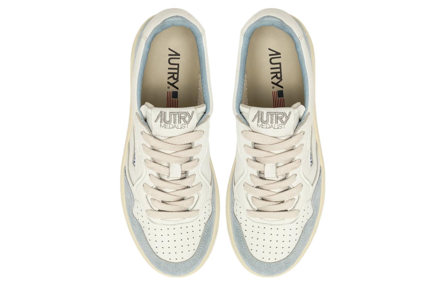 Lookbook (W) AUTRY Medalist Low Kulit Kambing dan Suede 'Biru Muda' AULW-GS26