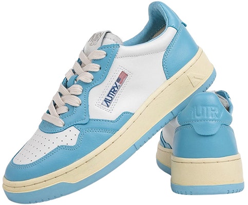 AUTRY Medalist 女款白蓝做旧皮革低帮圆头时尚板鞋 Shop AUTRY Medalist 女款白蓝做旧皮革低帮圆头时尚板鞋