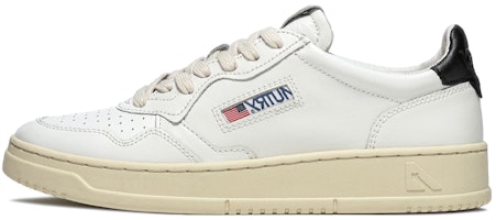 (Women) AUTRY Medalist Low Leather 'White Black' AULW-LL22 (Women) AUTRY Medalist Low Leather 'White Black' AULW-LL22
