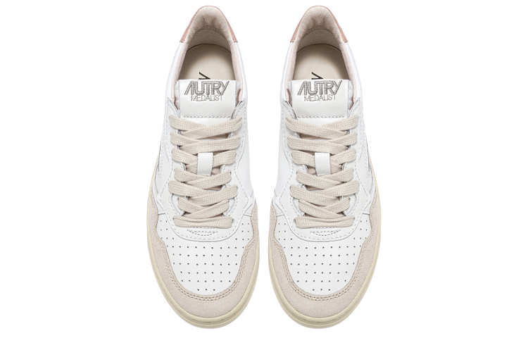 Lookbook (W) AUTRY Medalist Low Kulit Suede 'Putih Merah Jambu' AULW-LS37