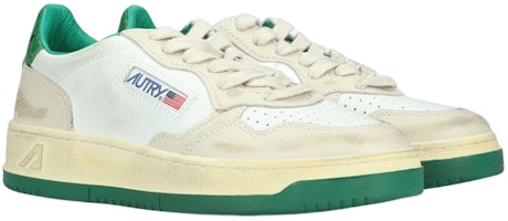 AUTRY 皮革 復古低筒 時尚板鞋 女款 白綠 做舊版 Lookbook AUTRY 皮革 復古低筒 時尚板鞋 女款 白綠 做舊版