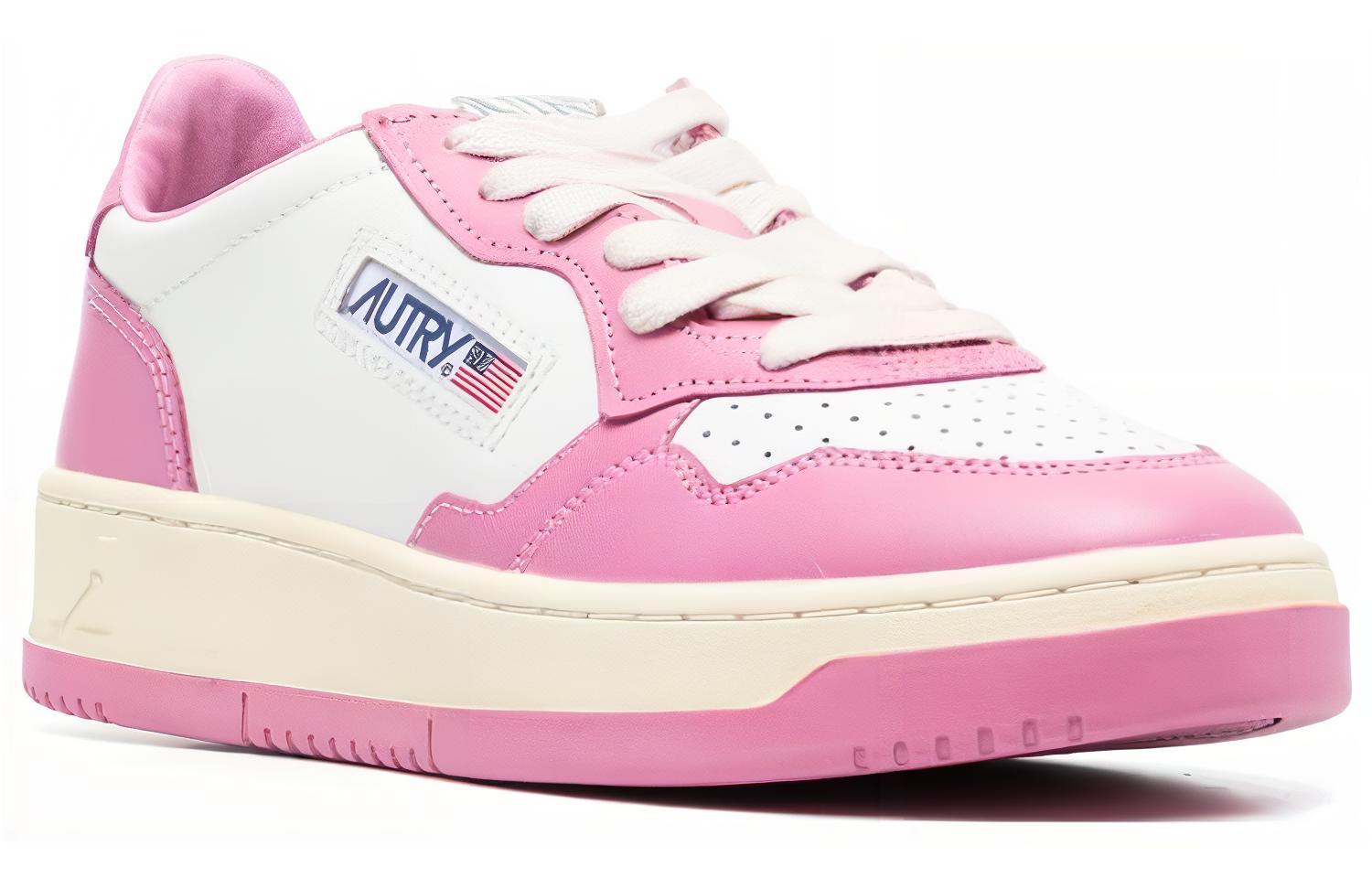 Lookbook (W) AUTRY Medalist Low Top Dua Warna 'Putih Merah Jambu Lembut' AULW-WB29