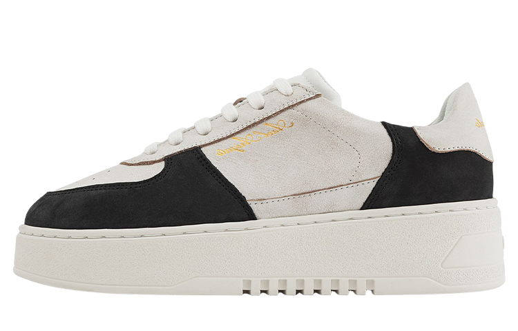 (W) Axel Arigato Low Top Sneaker 'Black and White'