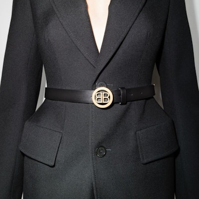 (Women) Balenciaga Black Leather Belt with Smooth Buckle 2.5CM Wide 6203281CH04 Lookbook (Women) Balenciaga Black Leather Belt with Smooth Buckle 2.5CM Wide 6203281CH04