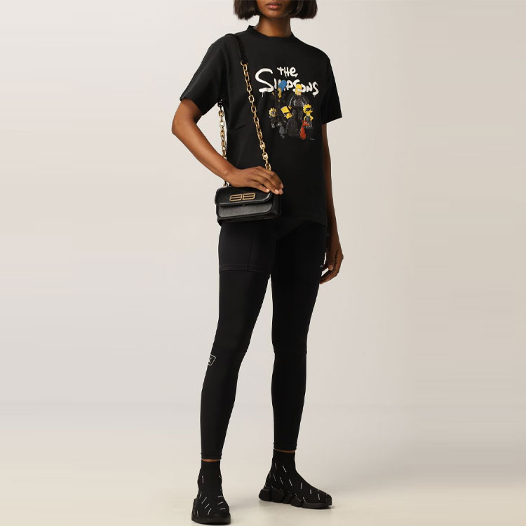 Lookbook (W) バレンシアガ ブラック レタープリント グラフィック クルーネック Tシャツ クラシックフィット 670943TLVG70100