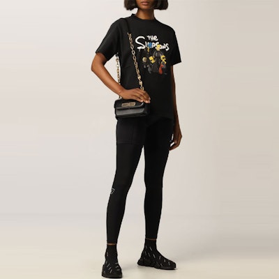 (W) バレンシアガ ブラック レタープリント グラフィック クルーネック Tシャツ クラシックフィット 670943TLVG70100 Lookbook (W) バレンシアガ ブラック レタープリント グラフィック クルーネック Tシャツ クラシックフィット 670943TLVG70100