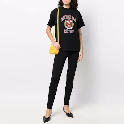 (W) 巴黎世家 黑色印花标志圆领休闲常规版型T恤 612965TLV891076 Shop (W) 巴黎世家 黑色印花标志圆领休闲常规版型T恤 612965TLV891076