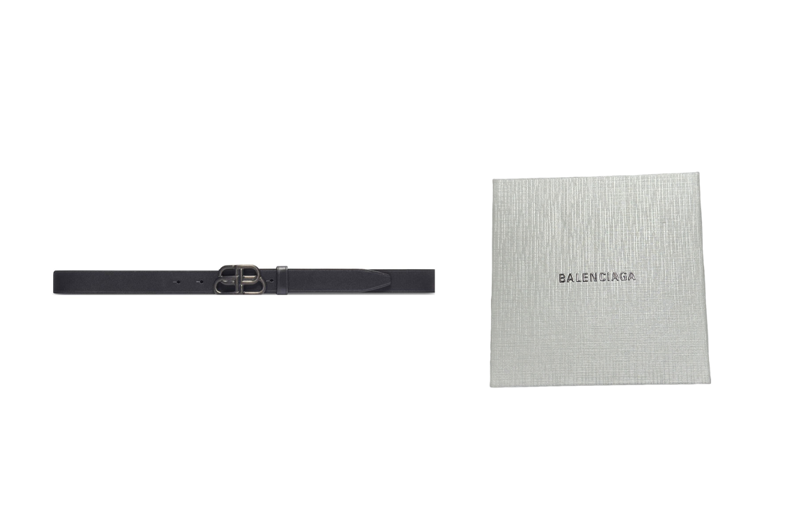 Shop (Women) Balenciaga  Black Matte Smooth Buckle Leather Belt 2.8cm Wide. 5816901CH0J1000