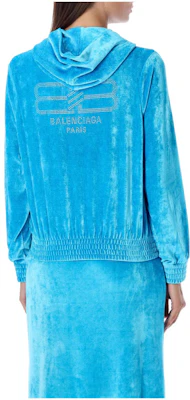 (W) Balenciaga Hoodie Velvet Biru dengan Poket Kanggaru dan Zip. 751792TOV104900 Lookbook (W) Balenciaga Hoodie Velvet Biru dengan Poket Kanggaru dan Zip. 751792TOV104900