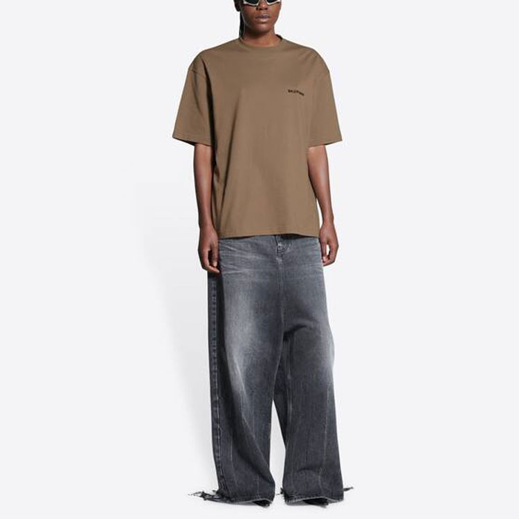 Shop (W) 발렌시아가 브라운 로고 크루넥 반팔 티셔츠 SS22. 612965TMVF47761