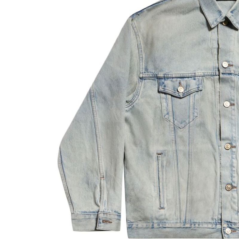 Purchase (W) バレンシアガ ライトブルー レタープリント デニムジャケット カラー＆ボタン付き 767951TDW144016