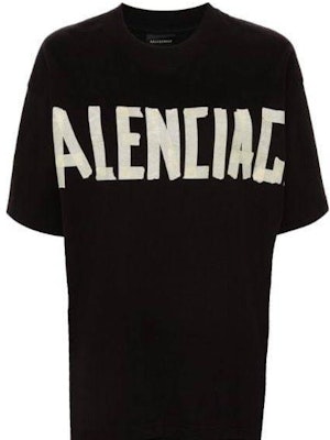 (W) 발렌시아가 오버사이즈 블랙 로고 프린트 티셔츠 원피스. 790651TPO381000 Sizing (W) 발렌시아가 오버사이즈 블랙 로고 프린트 티셔츠 원피스. 790651TPO381000