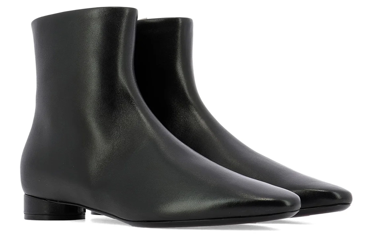 Lookbook (W) Stivaletti Balenciaga in Pelle Nera 590993WA8F41006