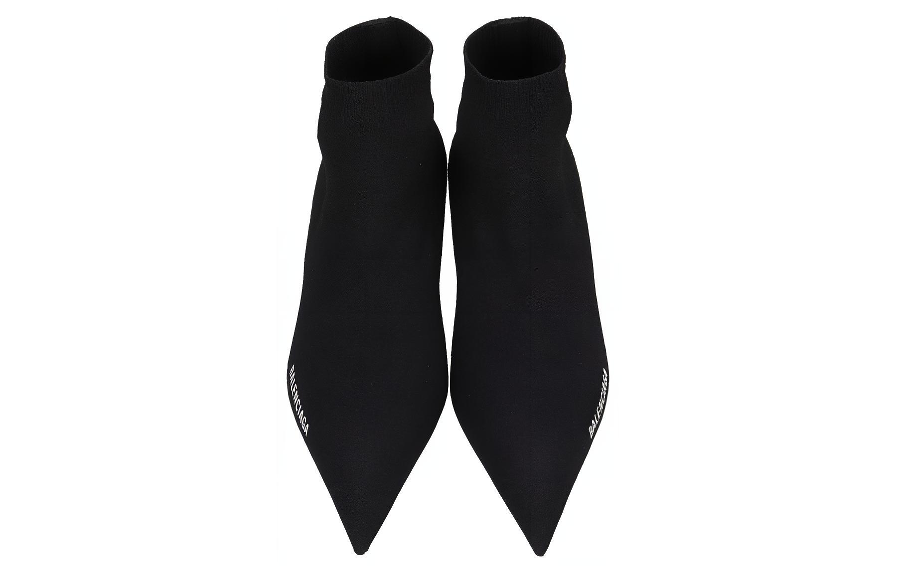 Shop (W) 발렌시아가 심플 블랙 키튼힐 앵클부츠 615010W2AF11090