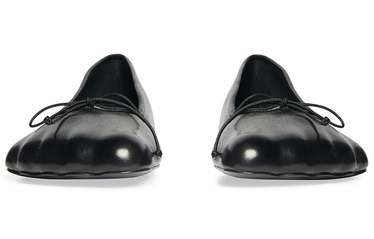 Purchase (W) 巴黎世家解剖芭蕾舞鞋‘黑色亮面柔软羊皮’ 714260WBCW01000