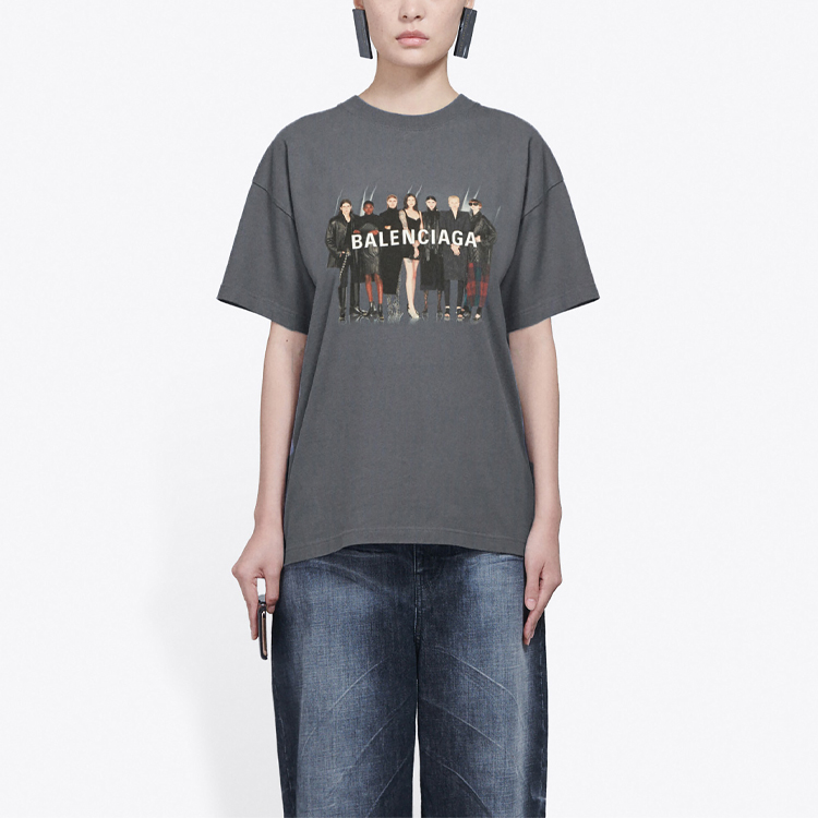 Shop (Women) Balenciaga Band Portrait Logo Vintage Oversized Tee for Women in Grey 612965TIV471404