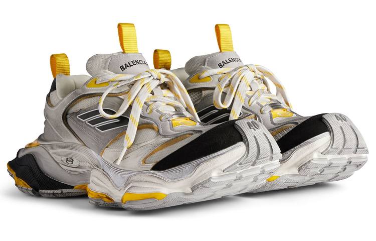 W) バレンシアガ カーゴスニーカー グレー/黒/黄 784339W2MV11170を