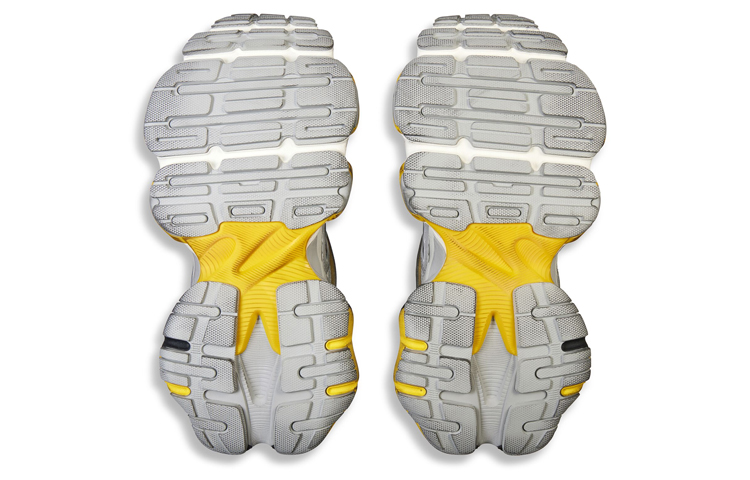 W) バレンシアガ カーゴスニーカー グレー/黒/黄 784339W2MV11170を