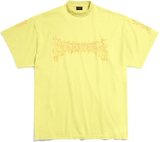 (Women) Balenciaga Darkwave Oversized Yellow T-Shirt Letter Print Crewneck Casual Fit. 739028TPVN57175 (Women) Balenciaga Darkwave Oversized Yellow T-Shirt Letter Print Crewneck Casual Fit. 739028TPVN57175