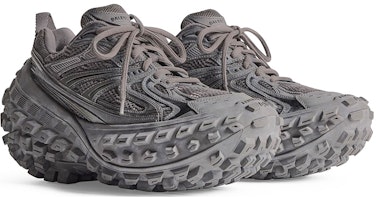 (W) Balenciaga Defender Sneaker 'Kelabu' 685611-W2RAA-2000 Lookbook (W) Balenciaga Defender Sneaker 'Kelabu' 685611-W2RAA-2000