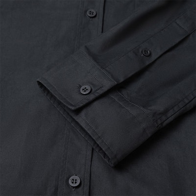 (W) 발렌시아가 FW21 블랙 레터 프린트 오버사이즈 셔츠. 663130TYB181000 Sizing (W) 발렌시아가 FW21 블랙 레터 프린트 오버사이즈 셔츠. 663130TYB181000