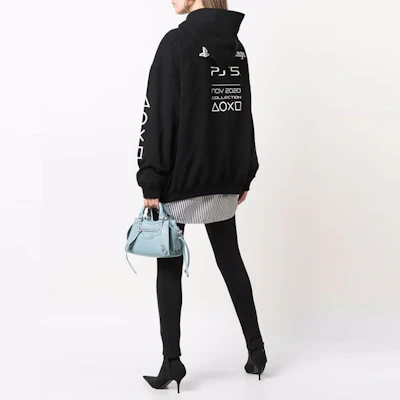 (W) 巴黎世家FW21黑色連帽上衣字母印花套頭設計. 651799TKVF41070 Shop (W) 巴黎世家FW21黑色連帽上衣字母印花套頭設計. 651799TKVF41070