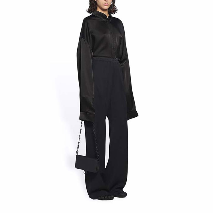 Lookbook (W) 발렌시아가 FW21 블랙 로고 웨이스트밴드 캐주얼 팬츠. 675482TJO251000