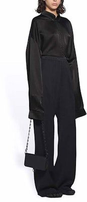 (W) 발렌시아가 FW21 블랙 로고 웨이스트밴드 캐주얼 팬츠. 675482TJO251000 Lookbook (W) 발렌시아가 FW21 블랙 로고 웨이스트밴드 캐주얼 팬츠. 675482TJO251000