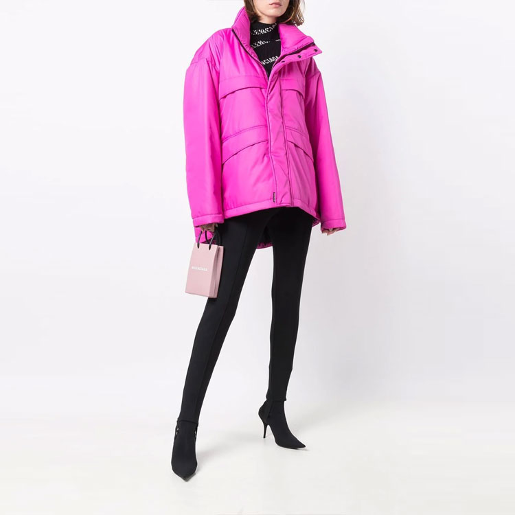 Lookbook (W) 巴黎世家 FW21 粉色纯色连帽派克夹克. 626576TIO605710