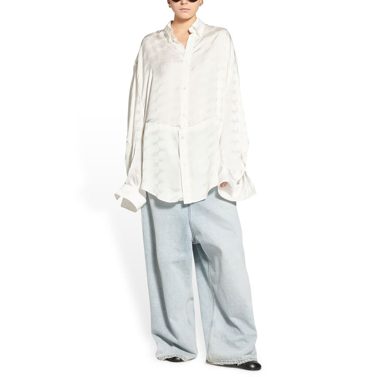 Shop (W) Balenciaga FW22 Camisa Blanca de Manga Larga Loose Fit con Logo BB Monograma 704461TMO689016